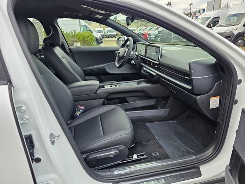 New 2025 Hyundai Ioniq 6 SEL image 10
