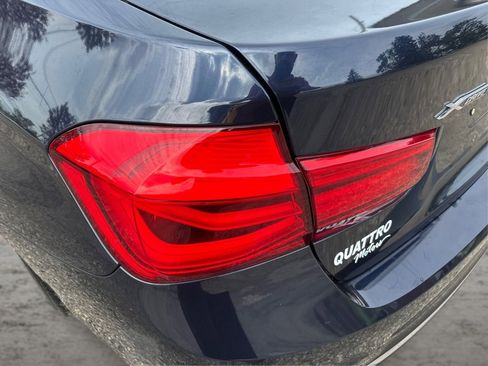 Used 2017 BMW 330i xDrive Sedan AWD/4WD image 21