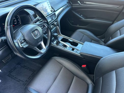 Used 2022 Honda Accord Sport image 4