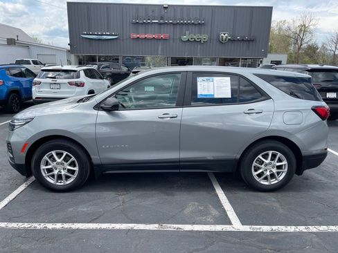 Used 2023 Chevrolet Equinox LS w/ LS Convenience Package image 9