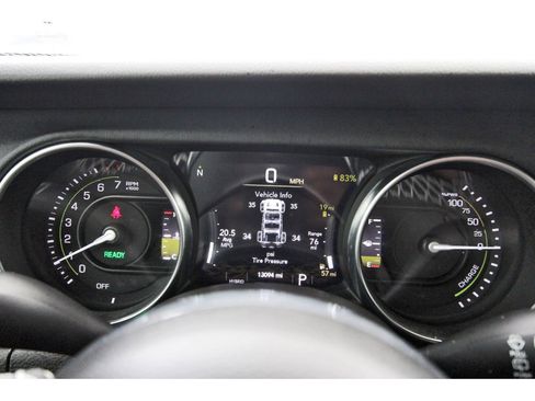 Used 2023 Jeep Wrangler Unlimited Sahara image 18