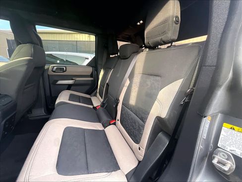 Used 2023 Ford Bronco Wildtrak image 15