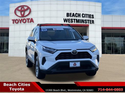 Certified 2025 Toyota RAV4 XLE image 3