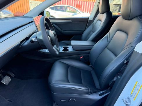 Used 2023 Tesla Model Y Long Range image 16