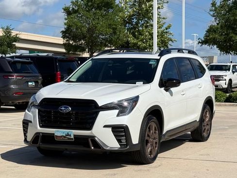 Used 2025 Subaru Ascent Bronze Edition AWD/4WD image 8