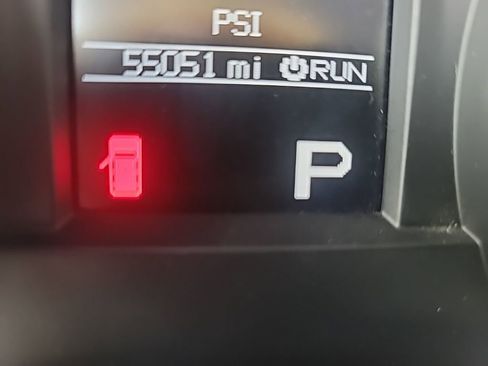 Used 2011 Jeep Grand Cherokee Overland image 15