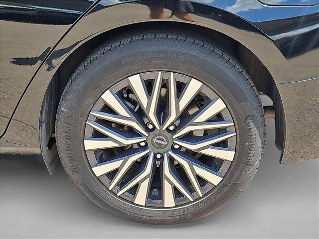 Used 2024 Nissan Altima 2.5 SV FWD image 22