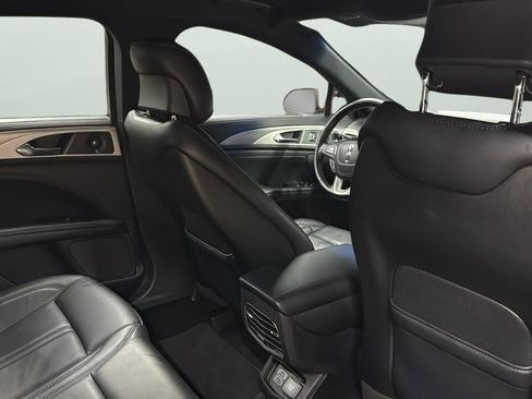 Used 2017 Lincoln MKZ Reserve image 29