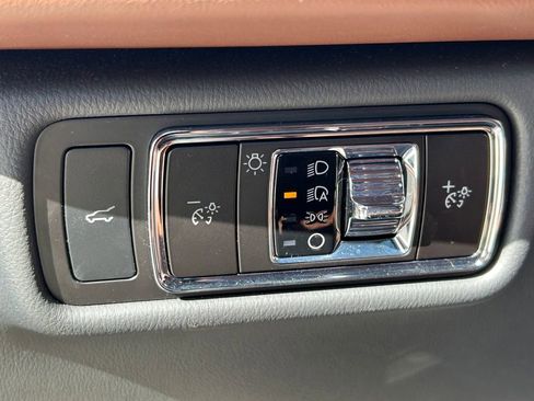 Used 2025 Lincoln Aviator Reserve w/ Jet Appearance Package image 32