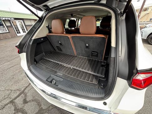 Used 2024 Acura MDX SH-AWD w/ Technology Package image 12