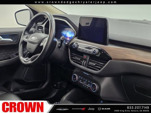 Used 2020 Ford Escape Titanium FWD image 13