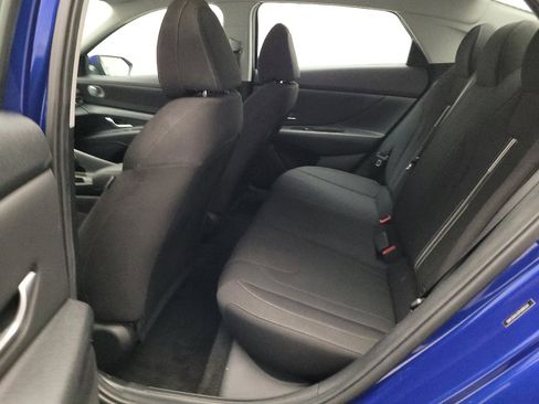 Used 2023 Hyundai Elantra SEL w/ Convenience Package FWD image 18