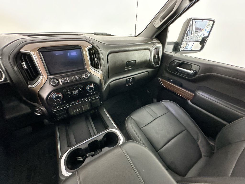 Used 2023 Chevrolet Silverado 3500 High Country w/ Technology Package AWD/4WD image 11