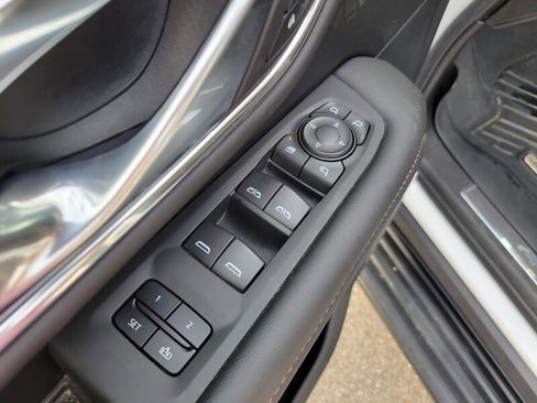 Used 2023 GMC Yukon AT4 w/ Technology Package image 24