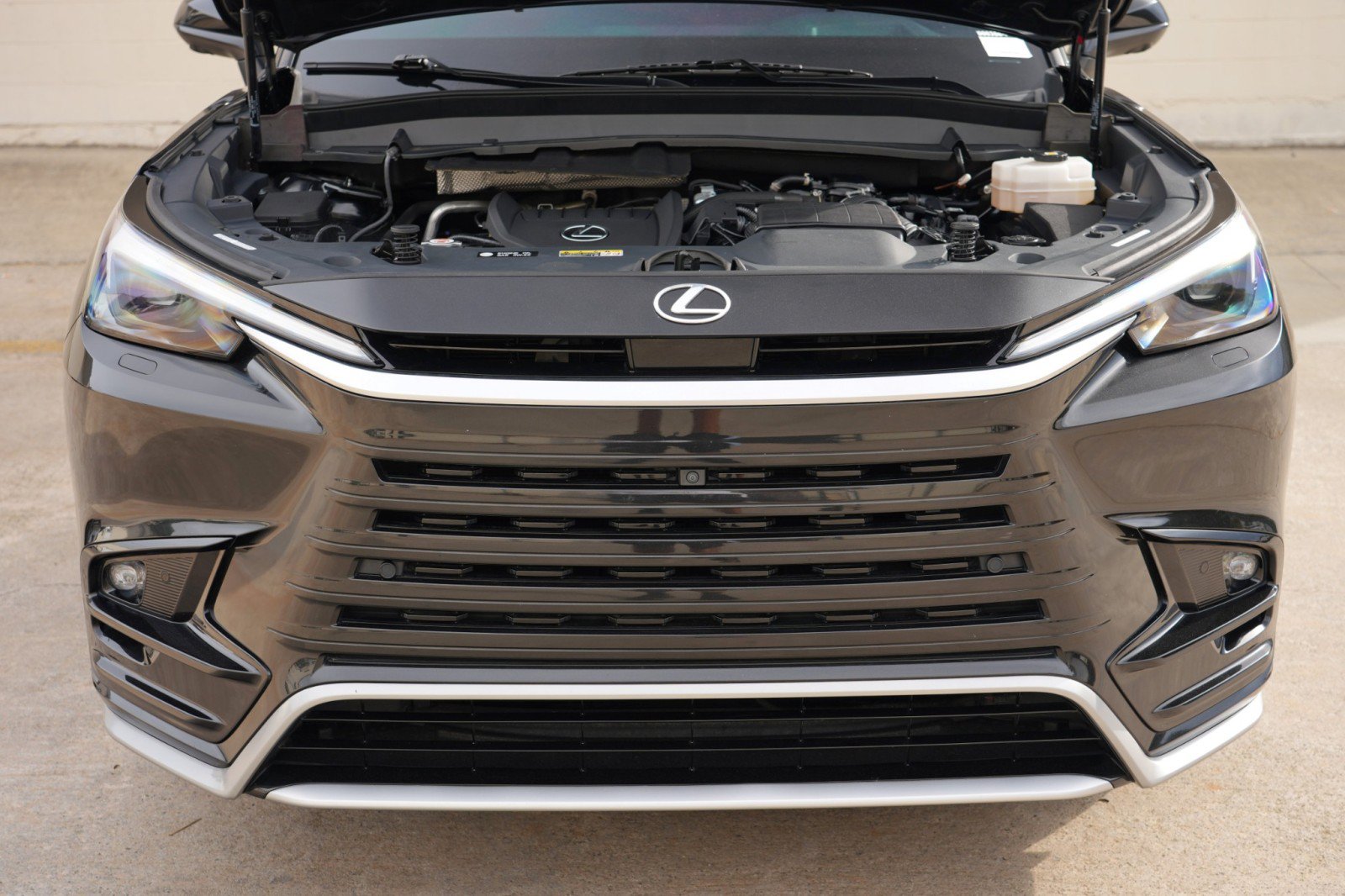 Used 2024 Lexus TX 500h AWD w/ Technology Package image 8