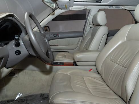 Used 1998 Lexus LS 400 image 11
