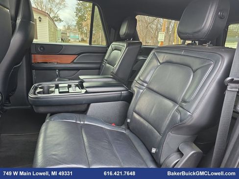 Used 2019 Lincoln Navigator L Reserve image 16