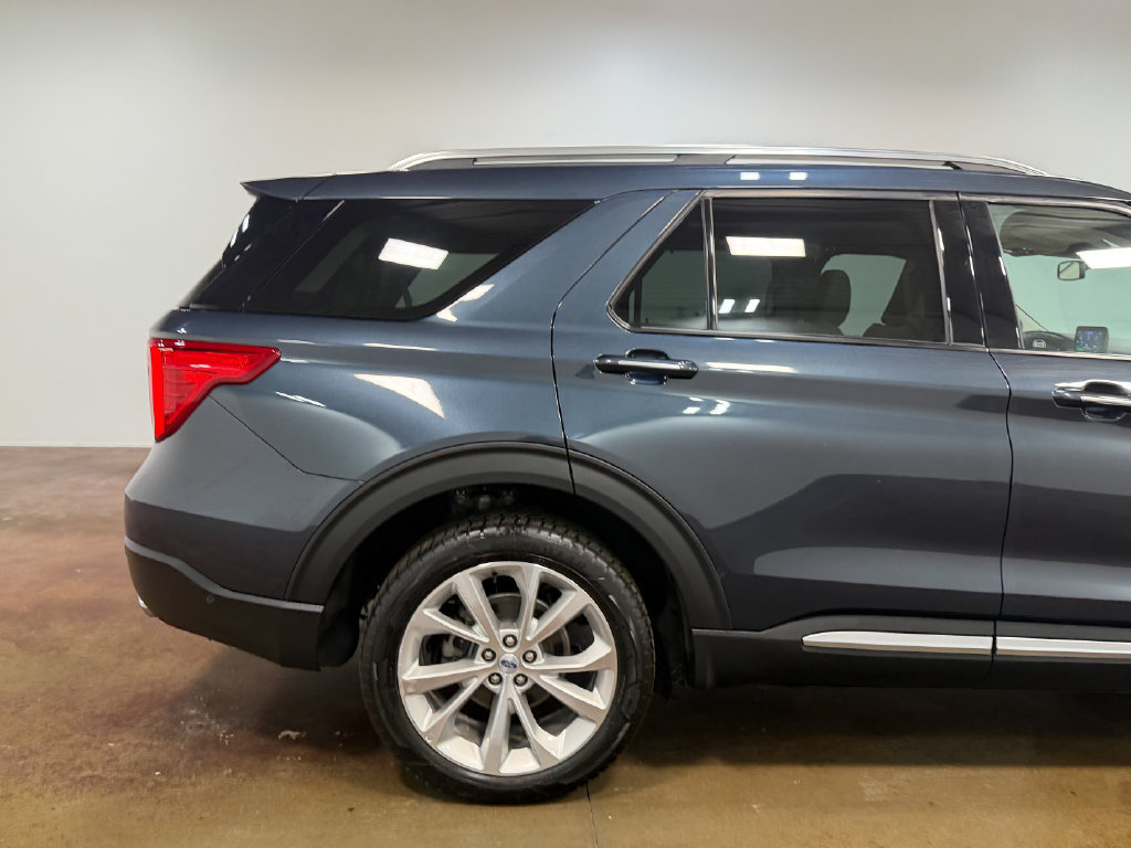 Used 2023 Ford Explorer Platinum w/ Technology Package AWD/4WD image 34