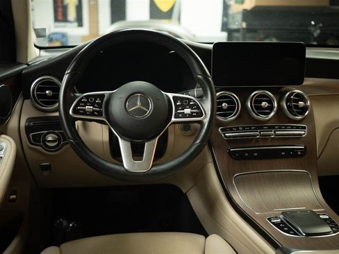 Used 2022 Mercedes-Benz GLC 300 4MATIC image 18