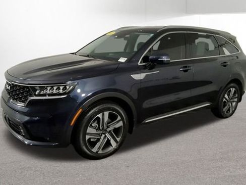 Used 2023 Kia Sorento EX image 4