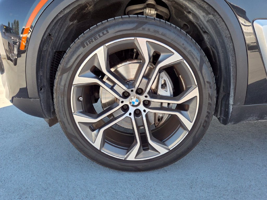 Certified 2025 BMW X5 sDrive40i w/ Parking Assistance Package RWD image 23