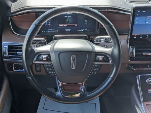 Used 2023 Lincoln Navigator Reserve AWD/4WD image 14