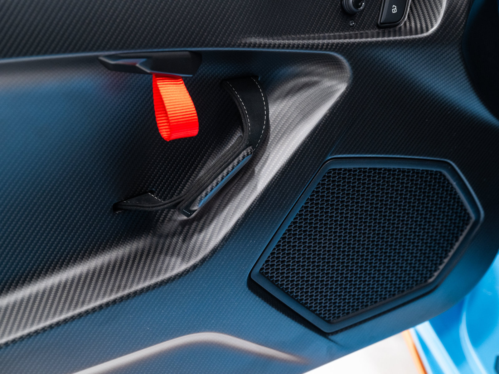 Used 2022 Lamborghini Huracan STO RWD image 36