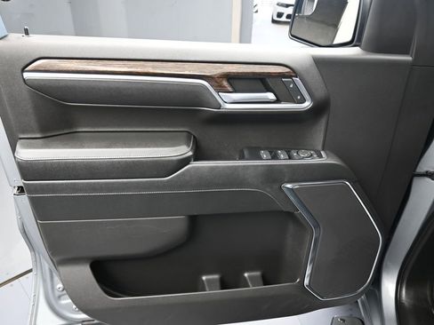 Used 2023 GMC Sierra 1500 Elevation w/ LPO, Elevation Black Package image 12