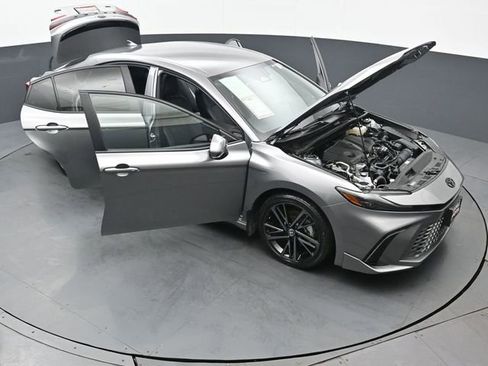 Used 2025 Toyota Camry LE image 51