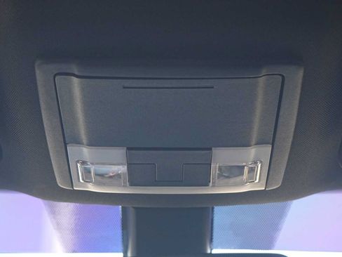 Used 2018 Ford Explorer Limited w/ Equipment Group 301A FWD image 24