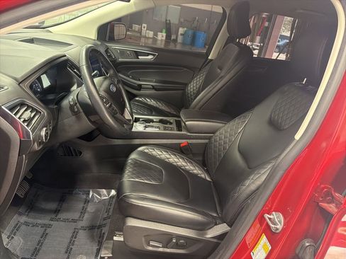 Used 2023 Ford Edge Titanium AWD/4WD image 13