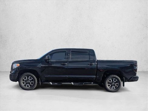 Used 2017 Toyota Tundra SR5 image 8