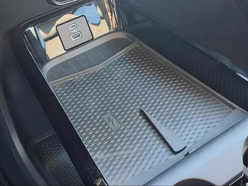 Used 2023 Ford Mustang Mach-E Select image 13