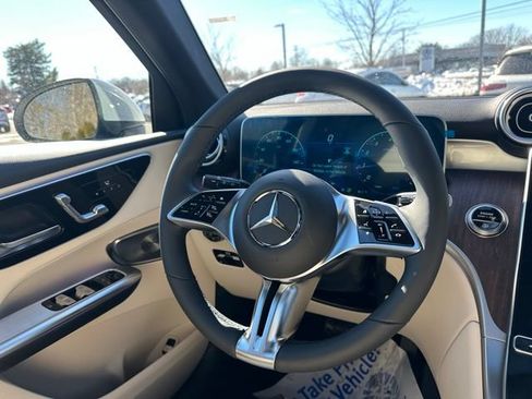 Used 2026 Mercedes-Benz GLC 300 4MATIC image 29