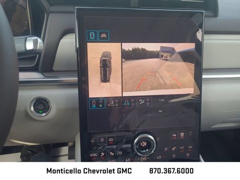 New 2027 GMC Terrain Denali w/ LPO, Black Badging Package AWD/4WD image 23