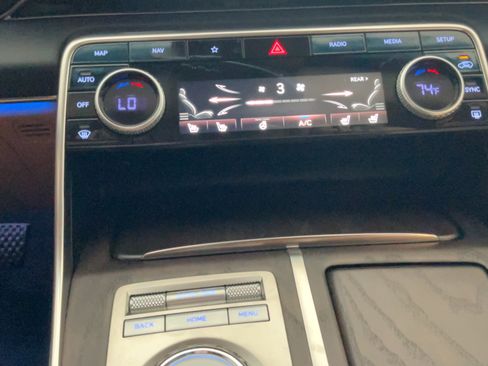 Used 2023 Genesis GV80 3.5T AWD/4WD image 13