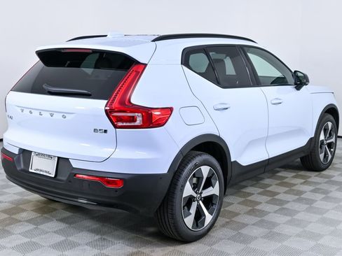 New 2026 Volvo XC40 B5 Plus w/ Protection Package Premier AWD/4WD image 27