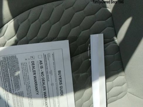 Used 2023 Chevrolet Traverse LT w/ LPO, Floor Liner Package AWD/4WD image 1