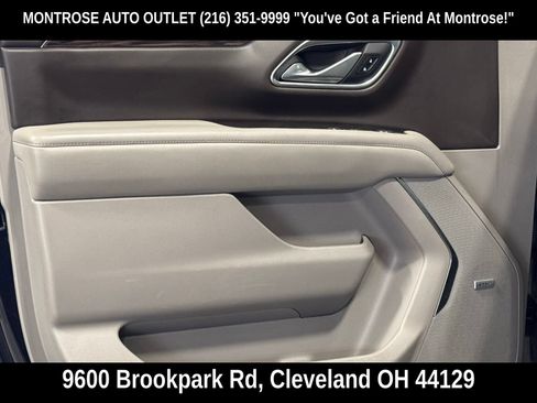 Used 2022 Chevrolet Tahoe Z71 w/ Z71 Off-Road Package AWD/4WD image 13