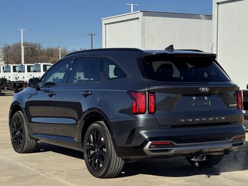 Used 2021 Kia Sorento SX image 7
