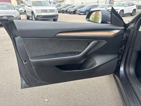 Used 2023 Tesla Model 3 Standard Range RWD image 10