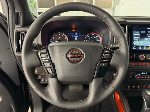 Used 2026 Nissan Frontier PRO-4X w/ Pro Premium Package image 17