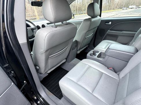 Used 2006 Ford Freestyle SEL image 34