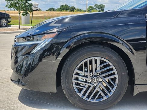 Used 2026 Nissan Sentra SV w/ SV Convenience Package FWD image 8