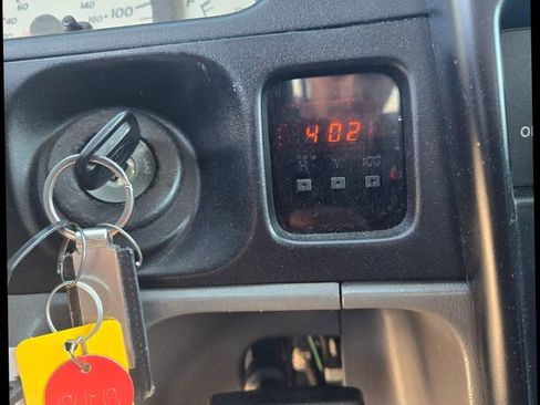 Used 2004 Toyota Tacoma PreRunner image 16