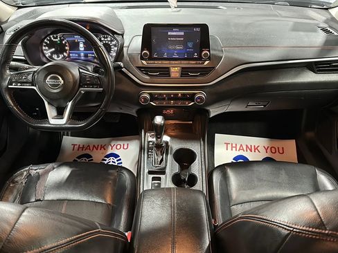 Used 2019 Nissan Altima 2.5 SR w/ SR Premium Package image 18