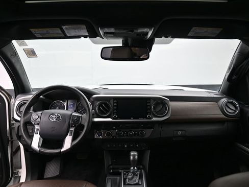 Certified 2020 Toyota Tacoma Limited image 29