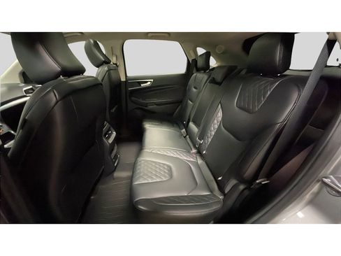 Used 2024 Ford Edge Titanium image 15