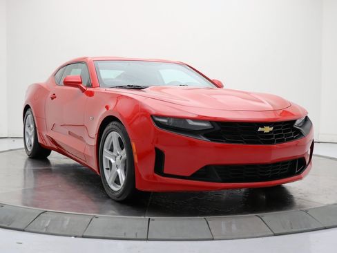Used 2023 Chevrolet Camaro LT image 8