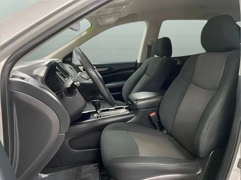 Used 2020 Nissan Pathfinder SV FWD image 8